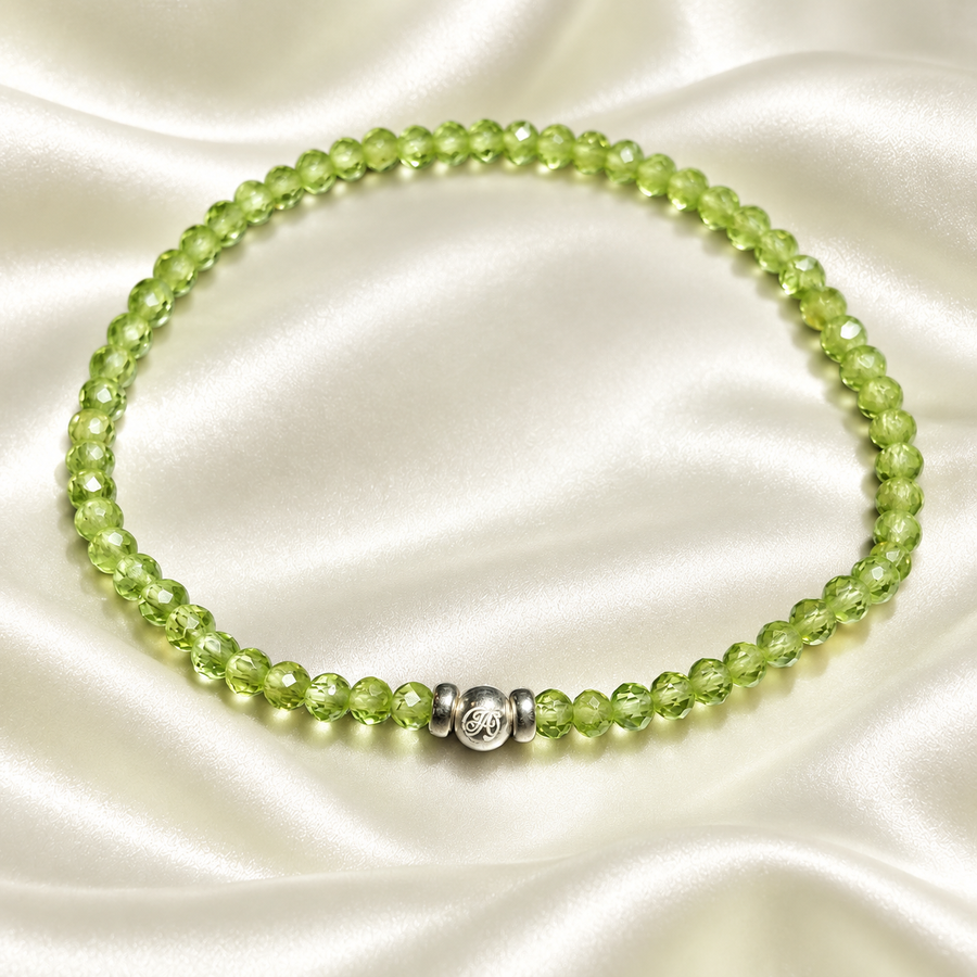 August Peridot and Sterling Silver V3 bracelet with 3 mm faceted peridot beads